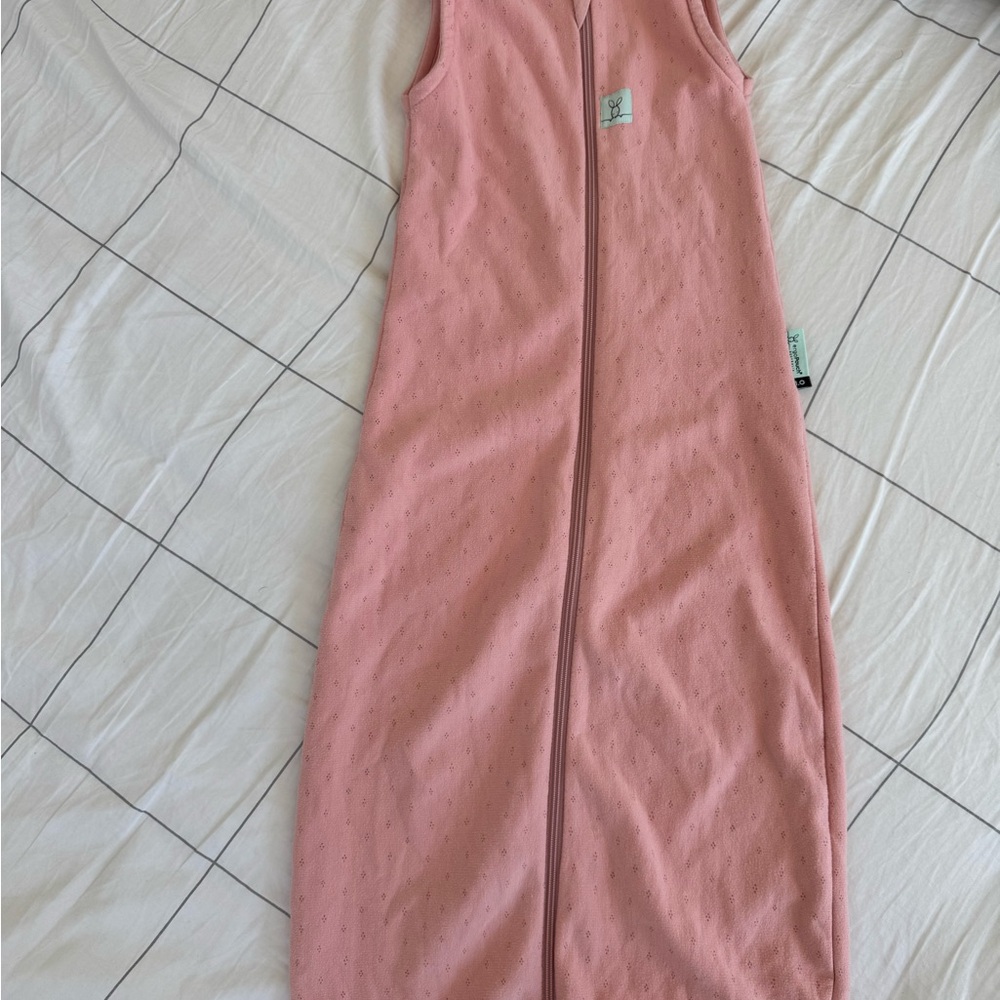 Ergo Pouch 1.0 tog size 8-25 months berries